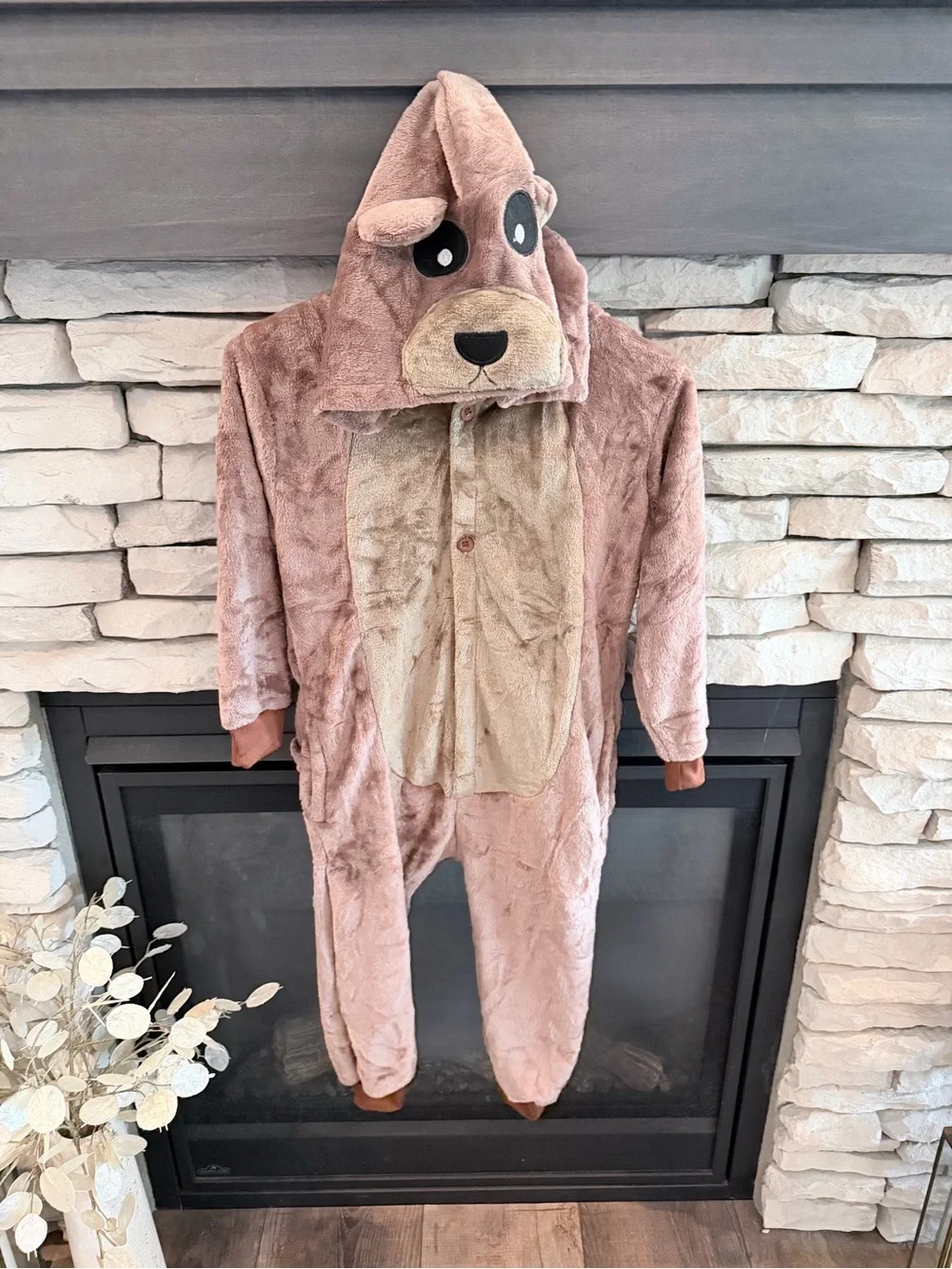 Brand New Kids 3/4T Bear Hooded Plush One-Piece Pajamas - Light Brown